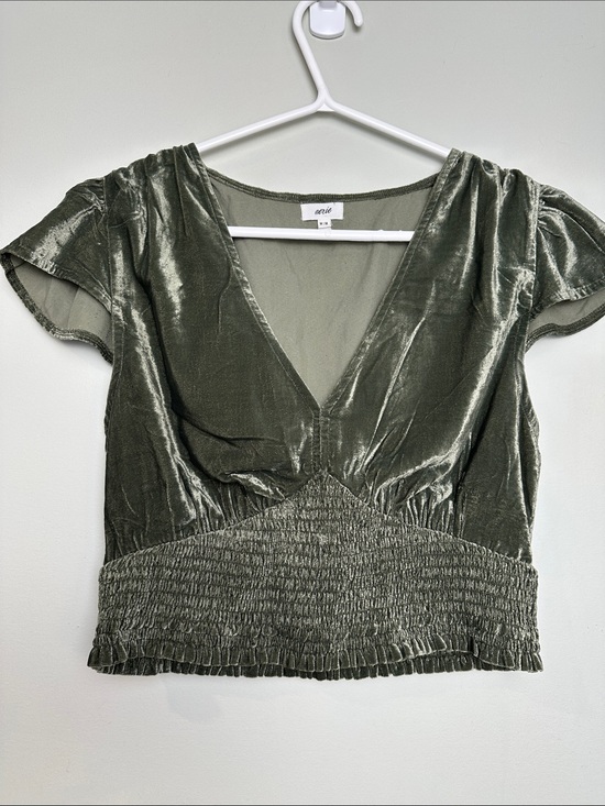 Tops - 96. aerie velvet romantic crop top